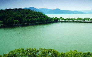 Dongqian Lake